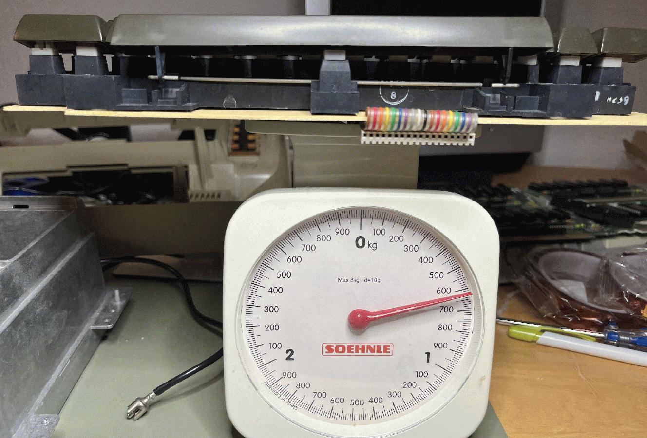 Atari800_Netzteil_4700uF_Kondensatoren.jpg